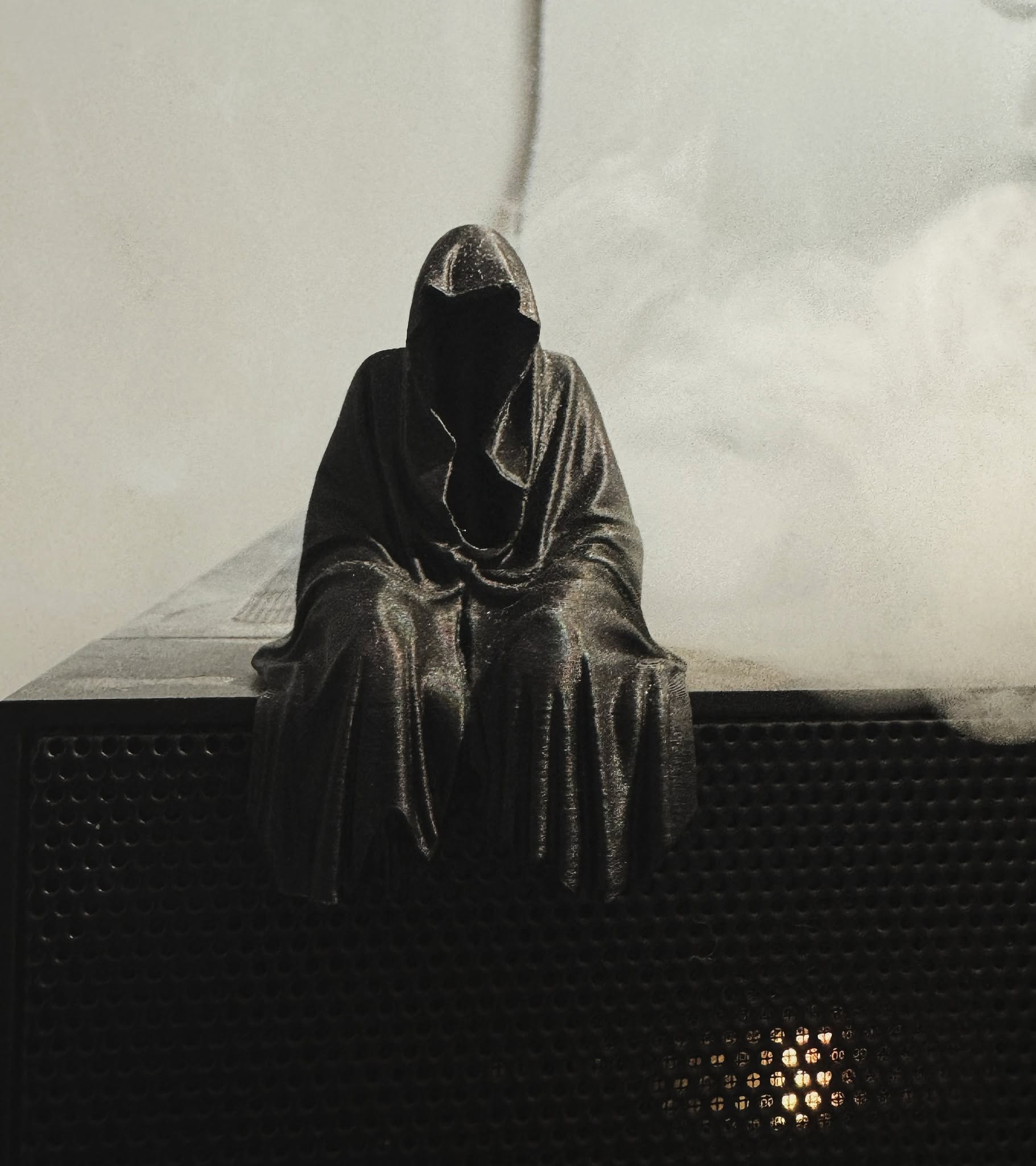 Silent guardian for your setup